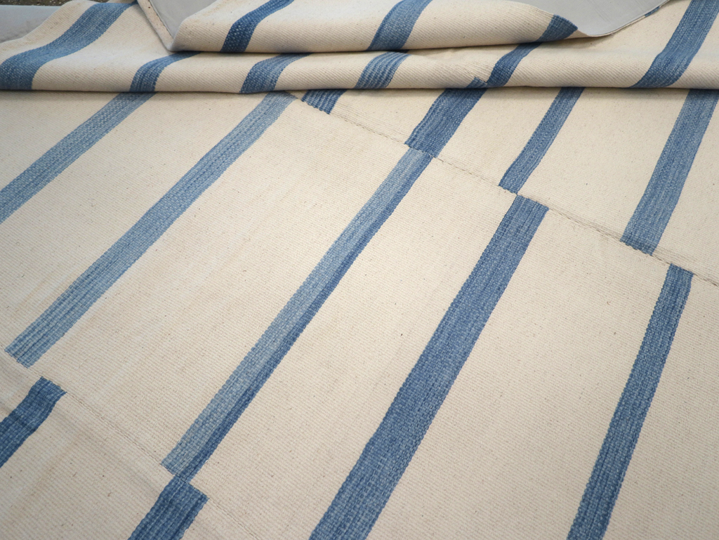 Contemporary Turkish Flatweave Room Size Carpet, No.32542 - Gss