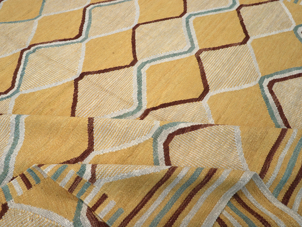 Contemporary Turkish Flatweave Kilim Room Size Carpet, No.32576 - Gss