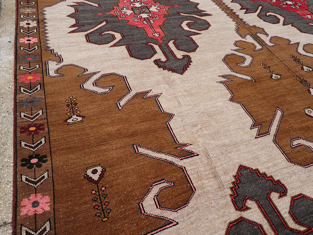 Vintage Turkish Anatolian Room Size Carpet, No.32587 - Gss
