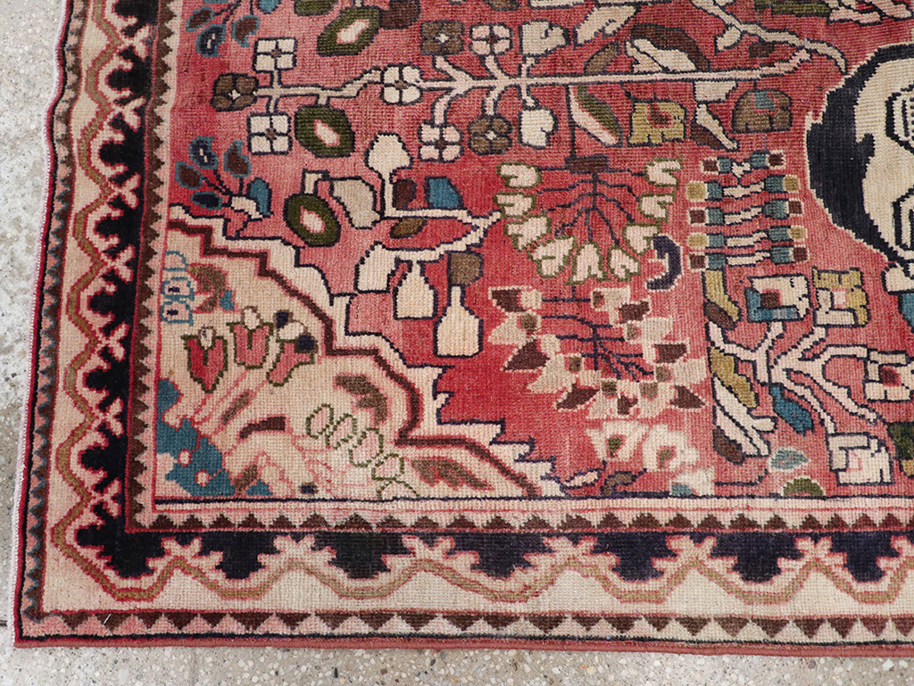 Vintage Persian Mahal Pictorial Throw Rug, No.32595 - Gss