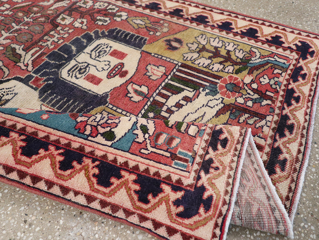 Vintage Persian Mahal Pictorial Throw Rug, No.32595 - Gss