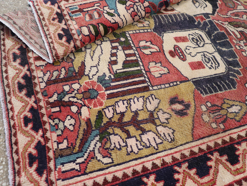 Vintage Persian Mahal Pictorial Throw Rug, No.32595 - Gss