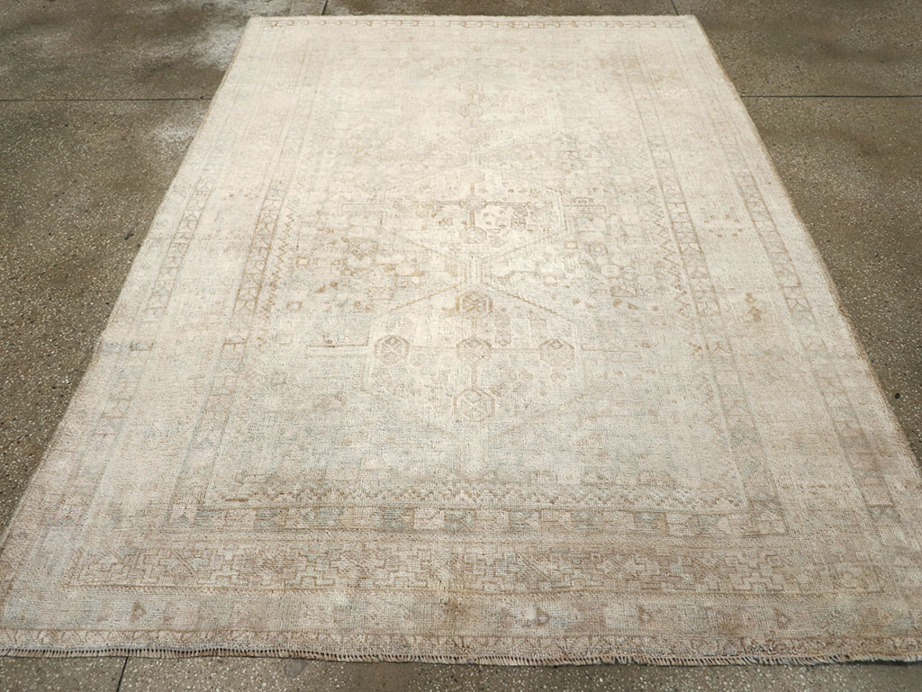 Vintage Persian Shiraz Accent Rug, No.32598 - Gss