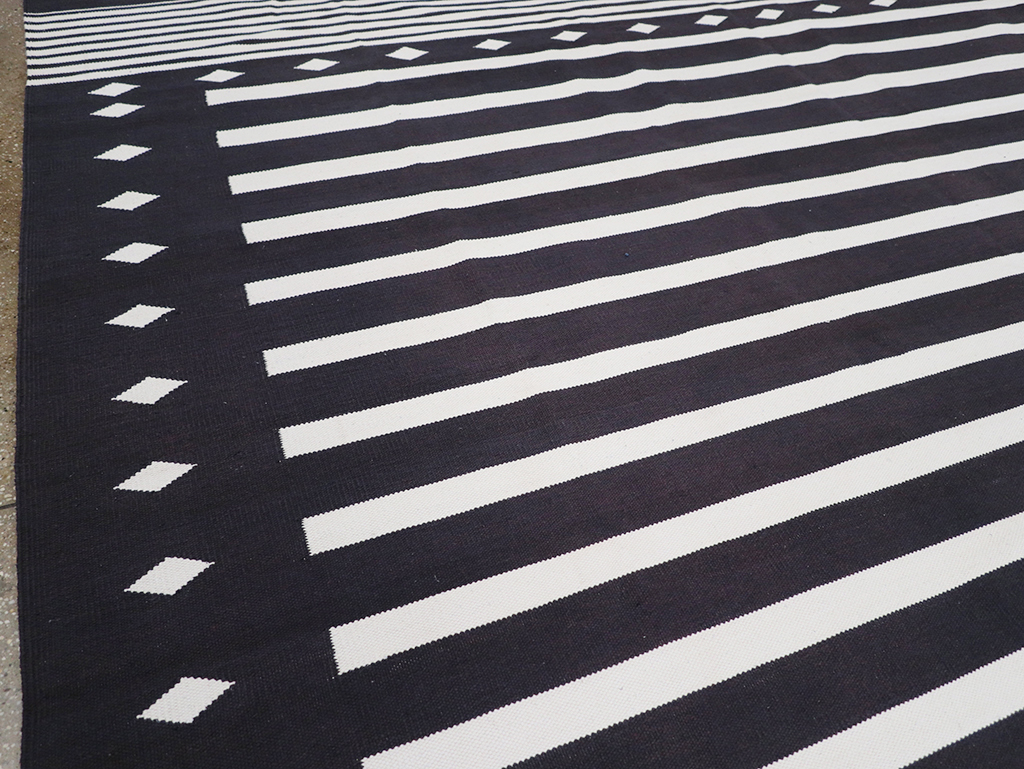 Modern Indian Flatweave Dhurrie Large Carpet, No.32612 - Gss