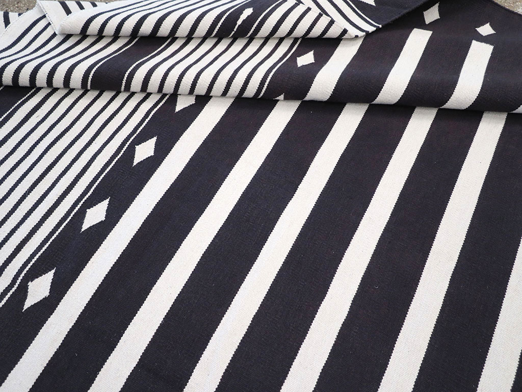 Modern Indian Flatweave Dhurrie Room Size Carpet, No.32613 - Gss