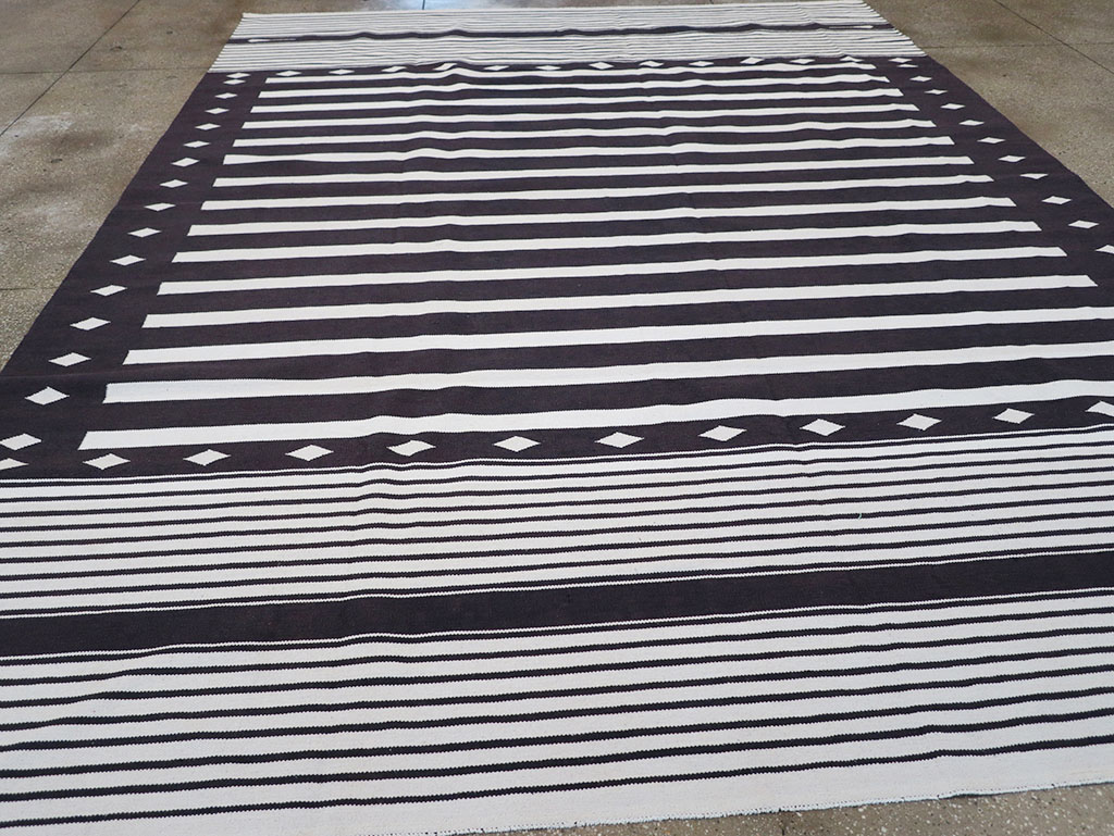 Modern Indian Flatweave Dhurrie Room Size Carpet, No.32616 - Gss