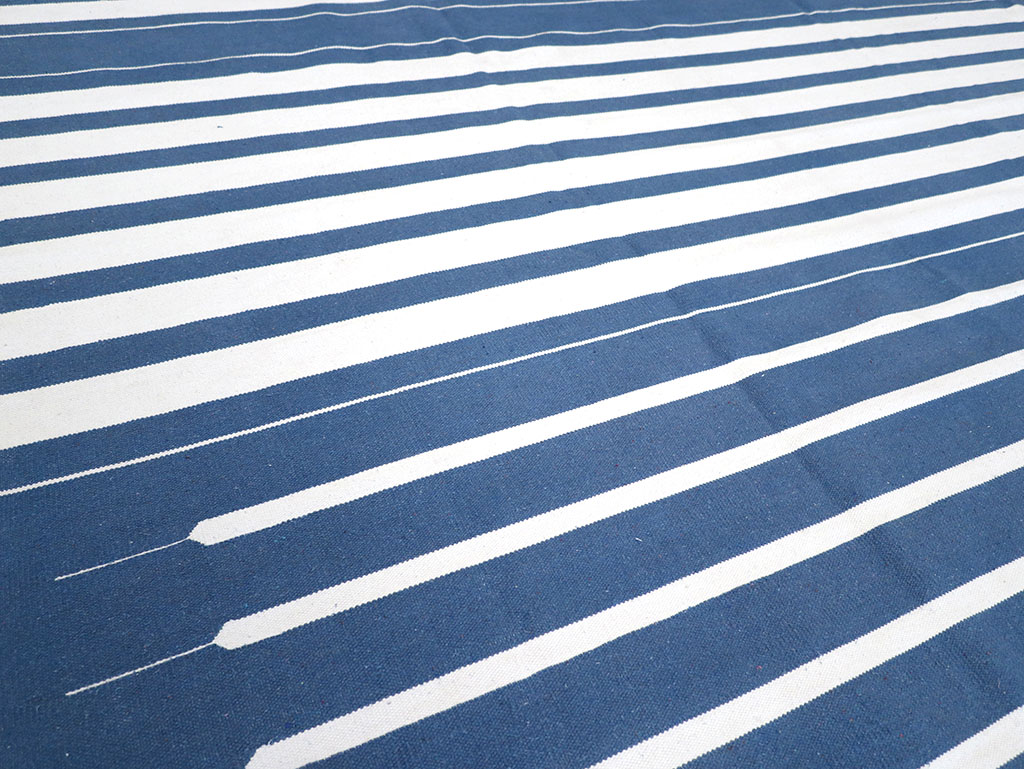 Modern Indian Flatweave Dhurrie Room Size Carpet, No.32618 - Gss