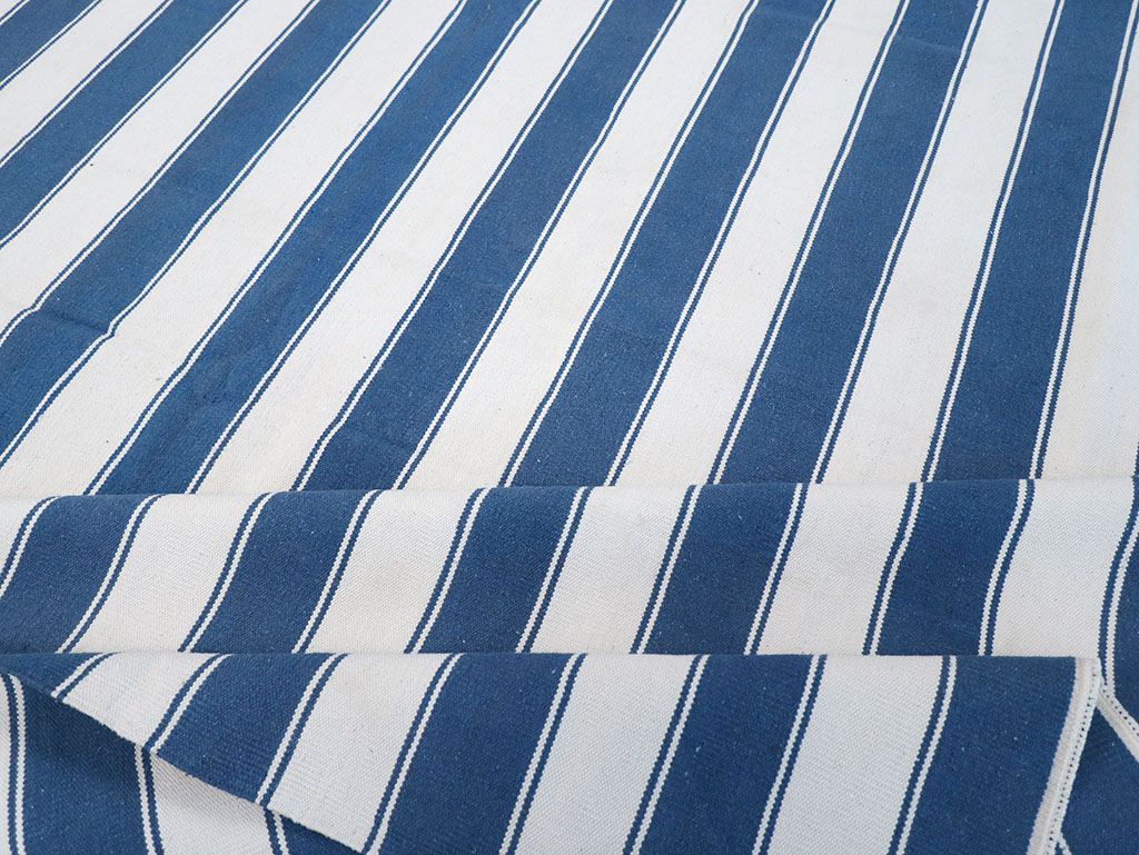 Modern Indian Flatweave Dhurrie Room Size Carpet, No.32620 - Gss