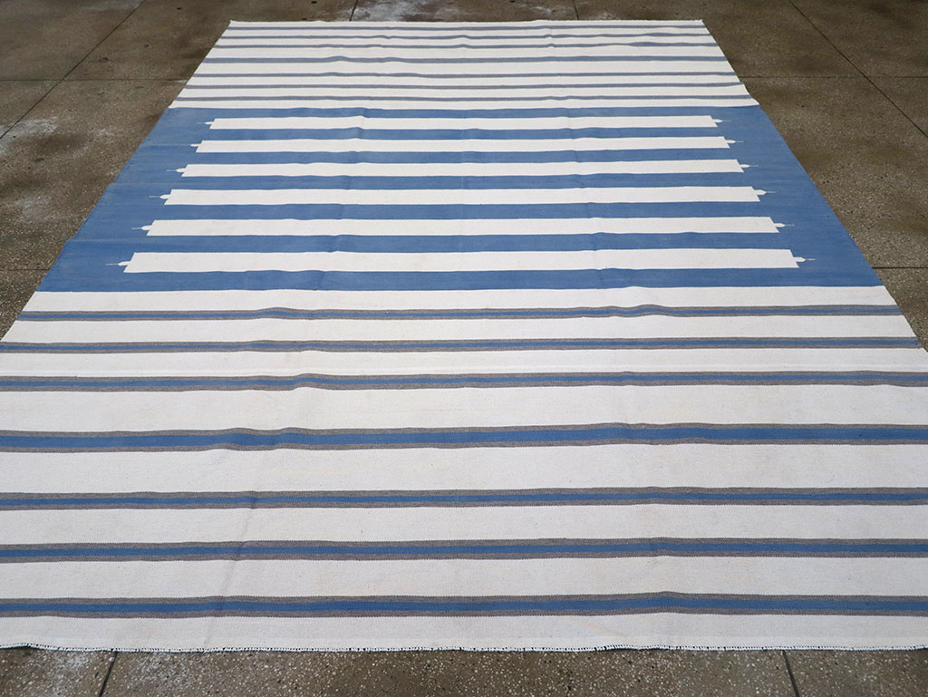 Modern Indian Flatweave Dhurrie Room Size Carpet, No.32622 - Gss