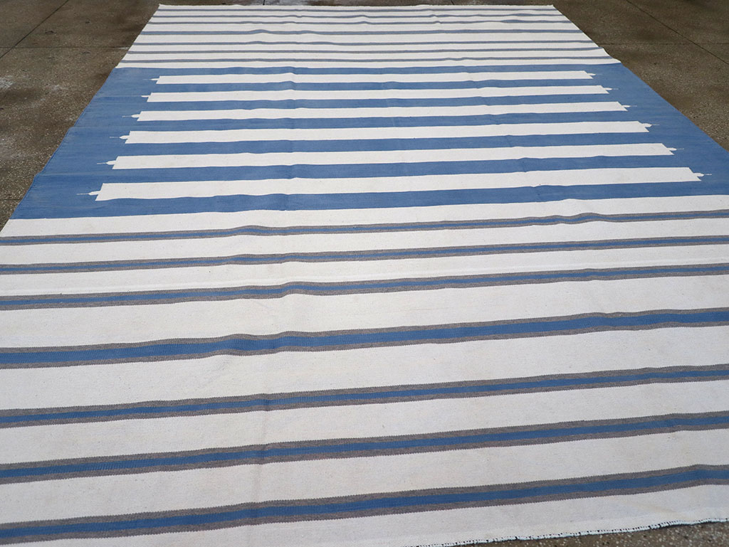 Modern Indian Flatweave Dhurrie Room Size Carpet, No.32622 - Gss