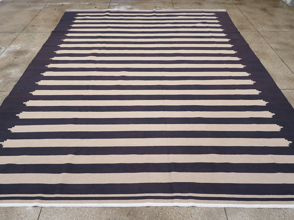 Modern Indian Flatweave Dhurrie Room Size Carpet, No.32624 - Gss