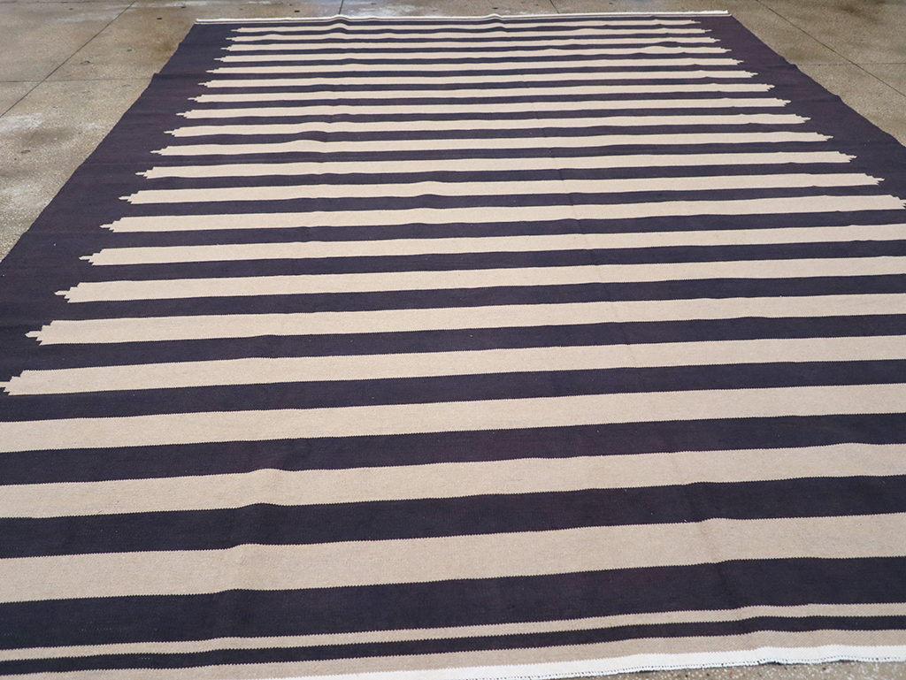 Modern Indian Flatweave Dhurrie Room Size Carpet, No.32624 - Gss