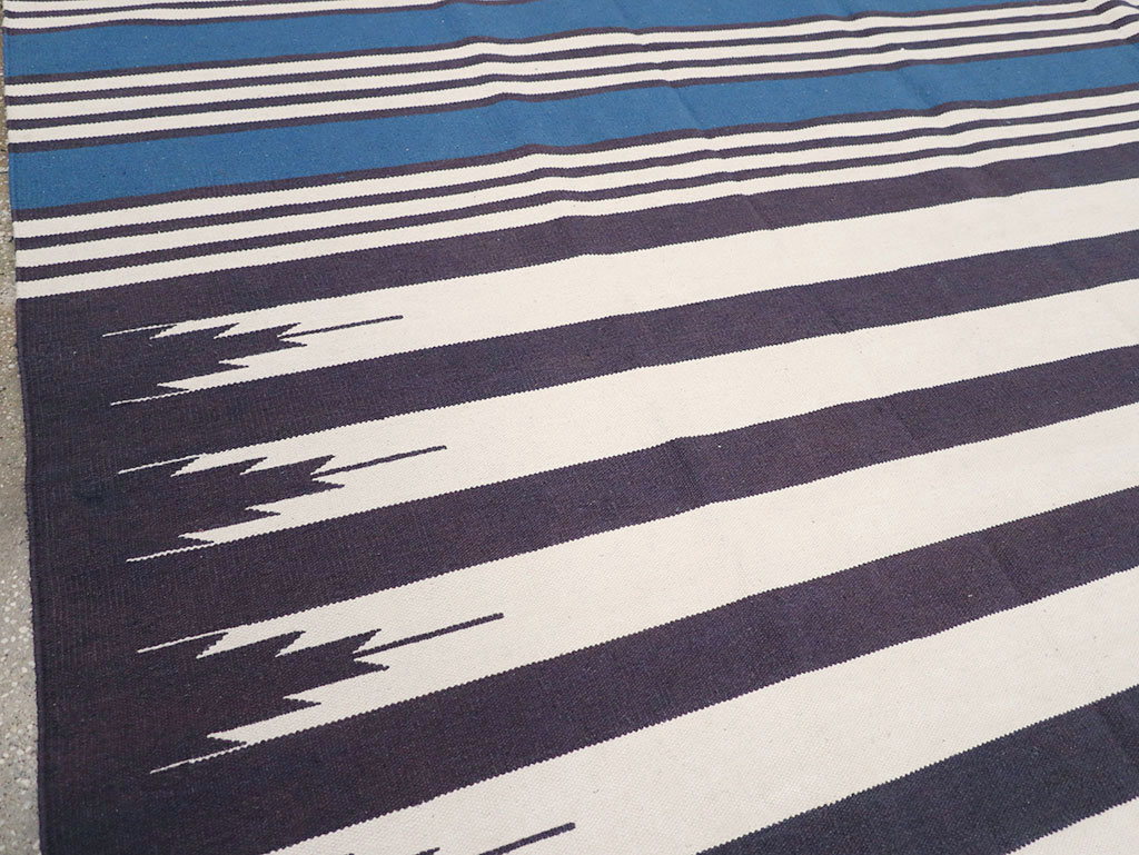 Modern Indian Flatweave Dhurrie Room Size Carpet, No.32629 - Gss