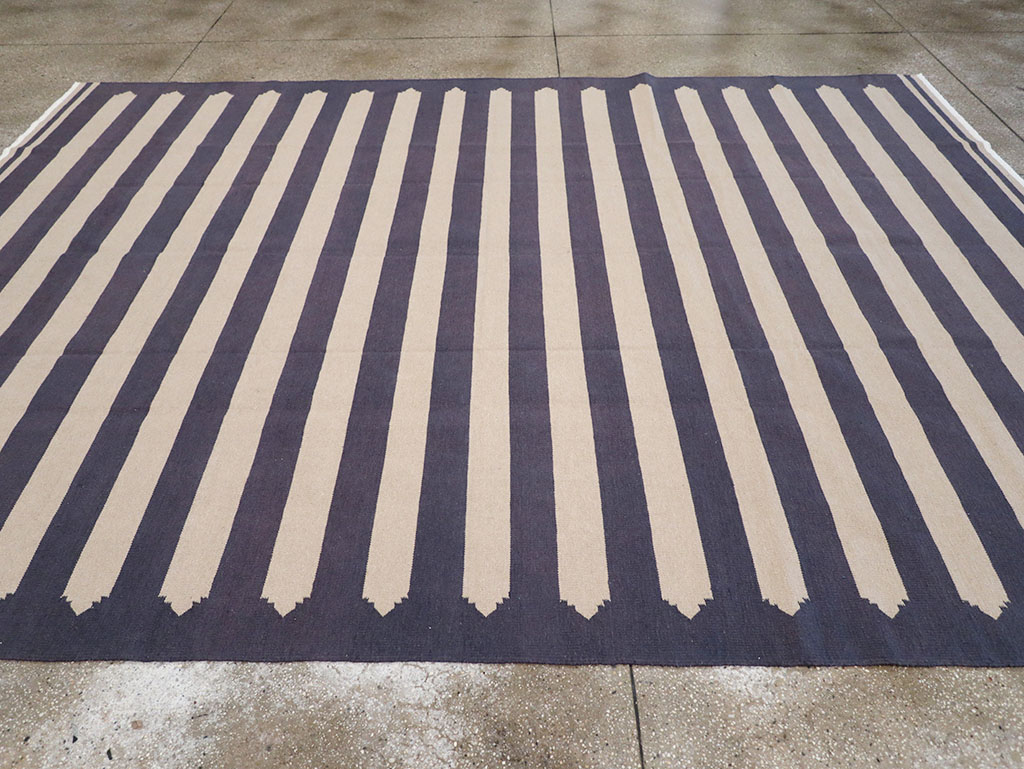 Modern Indian Flatweave Dhurrie Room Size Carpet, No.32630 - Gss