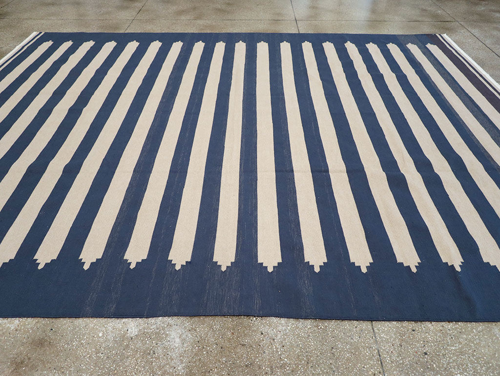 Modern Indian Cotton Dhurrie Room Size Carpet, No.32631 - Gss