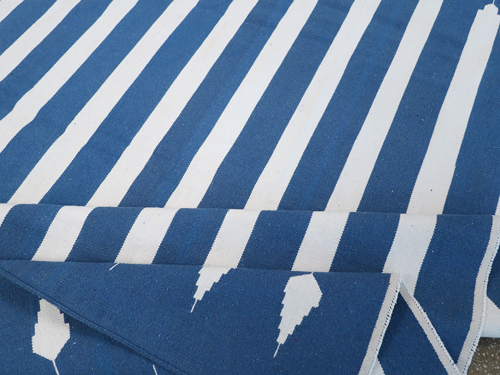 Modern Indian Flatweave Dhurrie Room Size Carpet, No.32632 - Gss