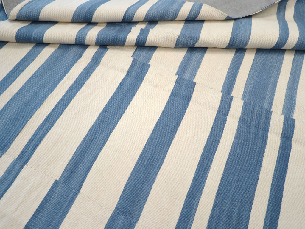 Modern Turkish Flatweave Kilim, No.32649 - Gss