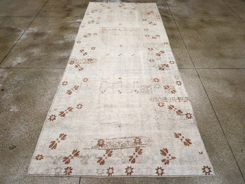 Vintage Turkish Anatolian Wide Gallery Runner, No.32663 - Gss
