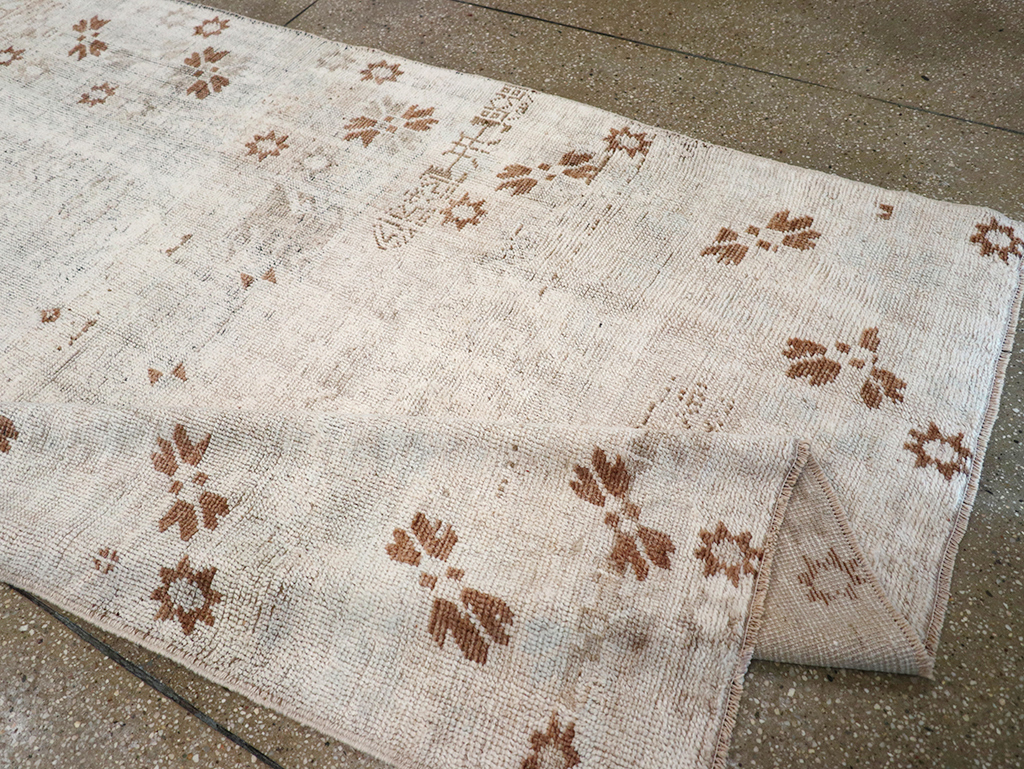 Vintage Turkish Anatolian Wide Gallery Runner, No.32663 - Gss