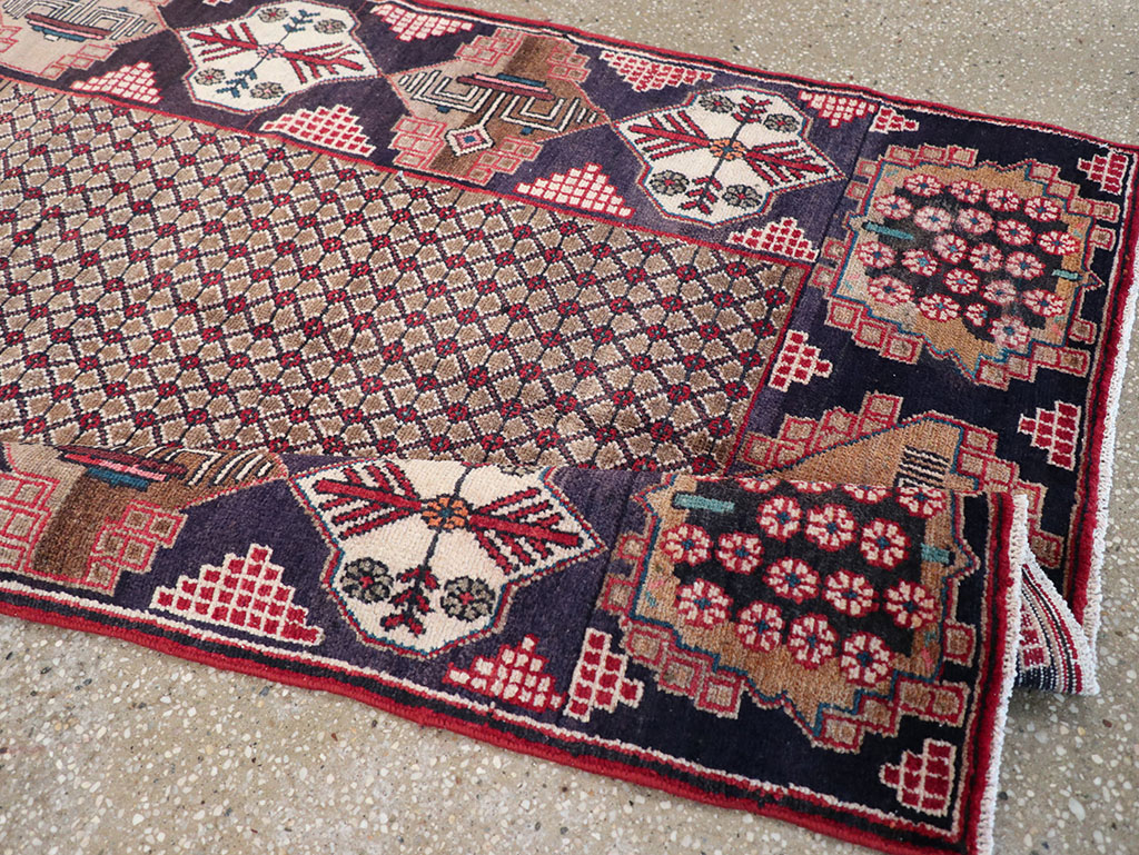 Vintage Persian Serab Gallery Rug, No.32738 - Gss