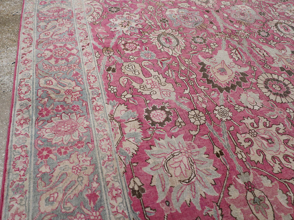 Antique Persian Tabriz Accent Carpet, No.32760 - Gss