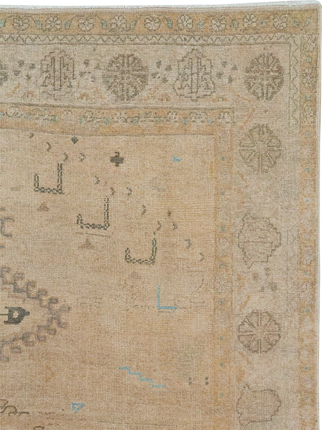 Vintage Persian Veece Accent Carpet, No.32904 - Gss