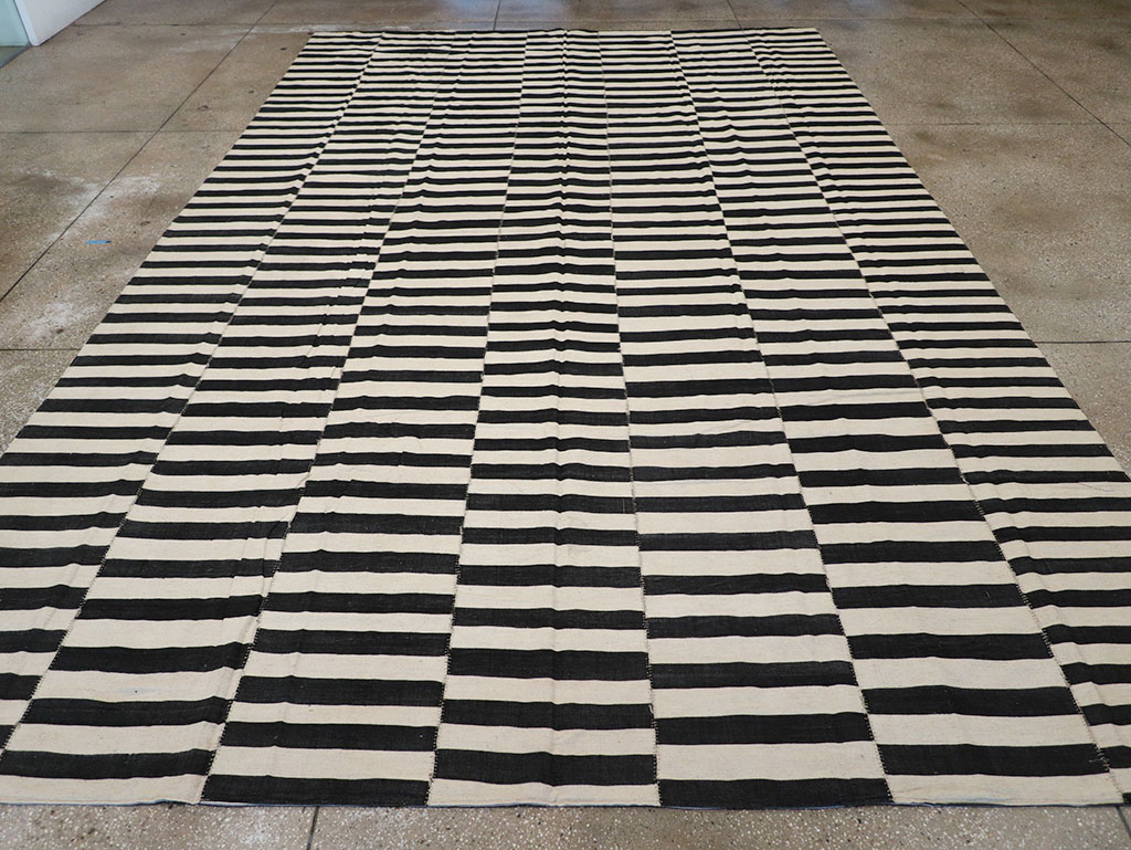 Modern Persian Flatweave Kilim Large Room Size Carpet, No.32917 - Gss