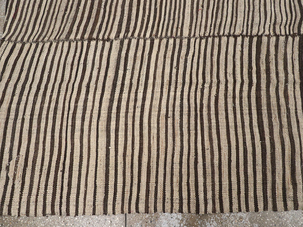 Vintage Persian Flatweave Kilim Room Size Carpet, No.32918 - Gss