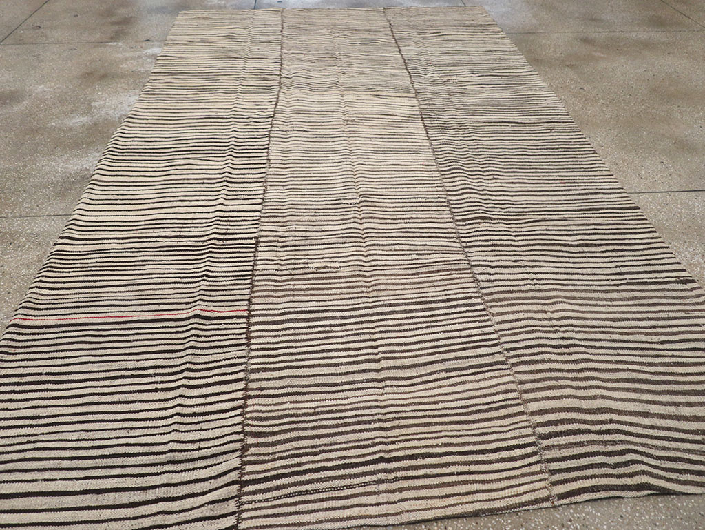 Vintage Persian Flatweave Kilim Room Size Carpet, No.32918 - Gss