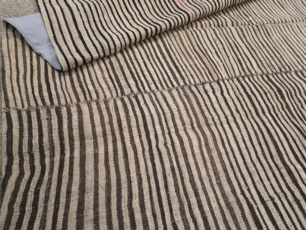 Vintage Persian Flatweave Kilim Room Size Carpet, No.32918 - Gss