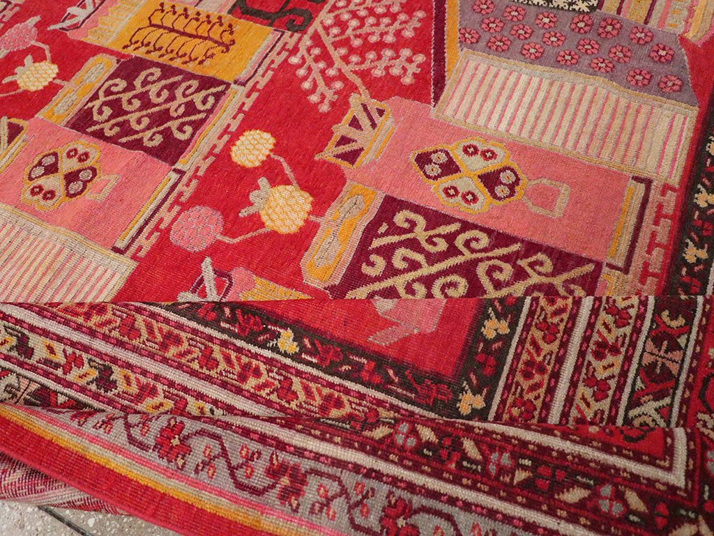 Antique East Turkestan Pictorial Vase Khotan Room Size Carpet, No.32925 - Gss