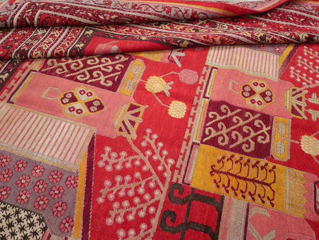 Antique East Turkestan Khotan Pictorial Room Size Carpet, No.32925 - Gss