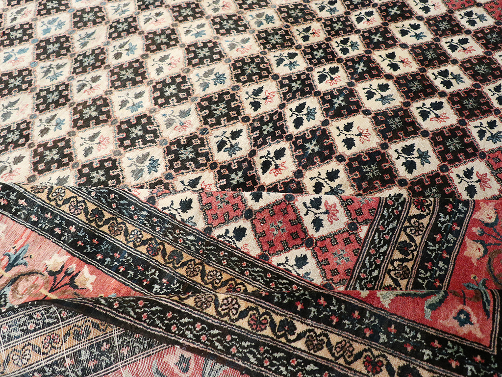 Vintage Persian Bakhtiari Room Size Carpet, No.32934 - Gss