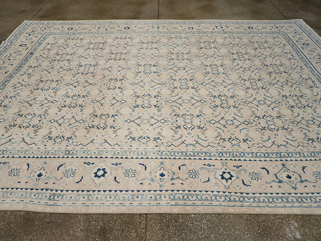 Vintage Persian Mahal Room Size Carpet, No.32946 - Gss