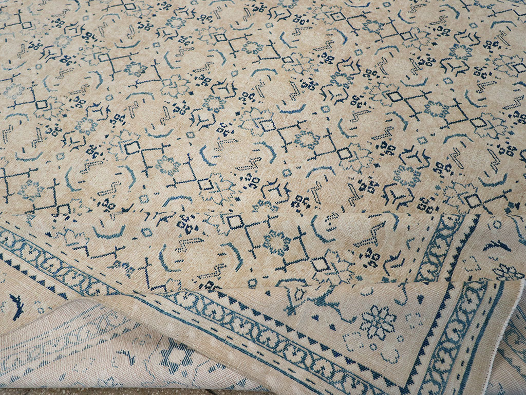 Vintage Persian Mahal Room Size Carpet, No.32946 - Gss