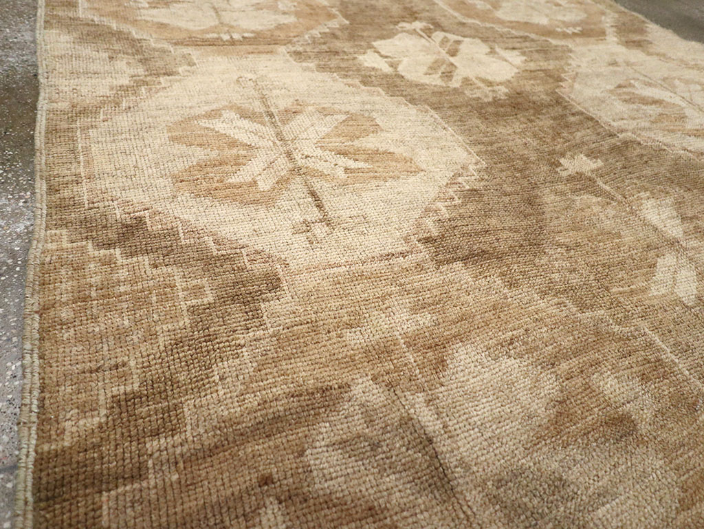 Vintage Turkish Anatolian Accent Rug, No.32973 - Gss