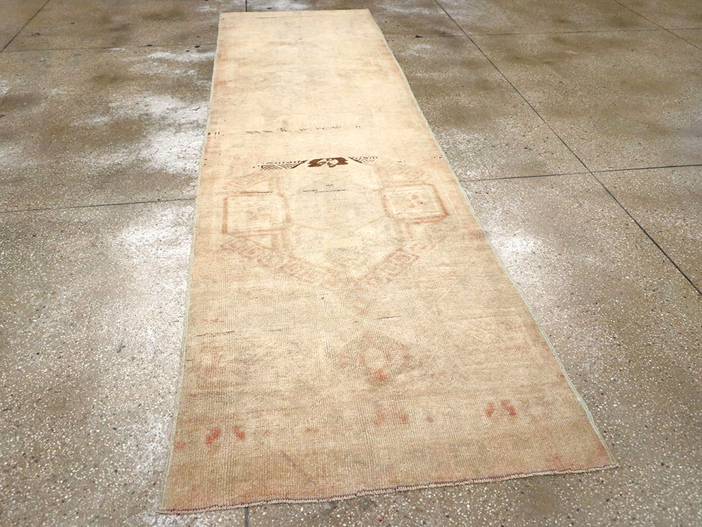 Vintage Turkish Anatolian Runner, No.32979 - Gss