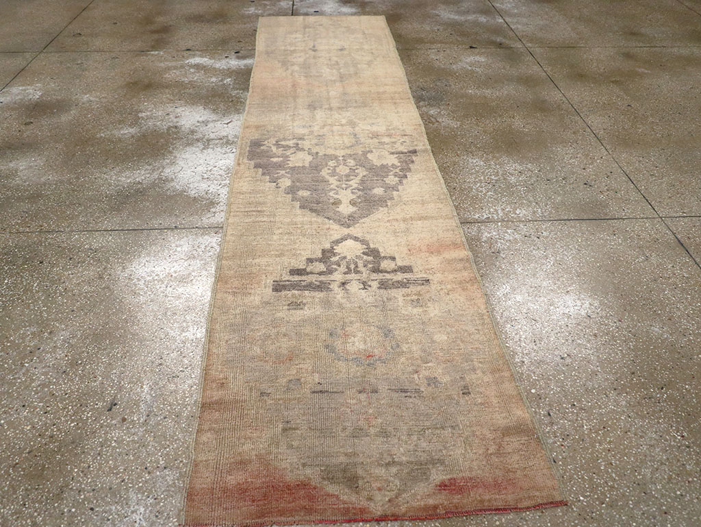 Vintage Turkish Anatolian Runner, No.32991 - Gss