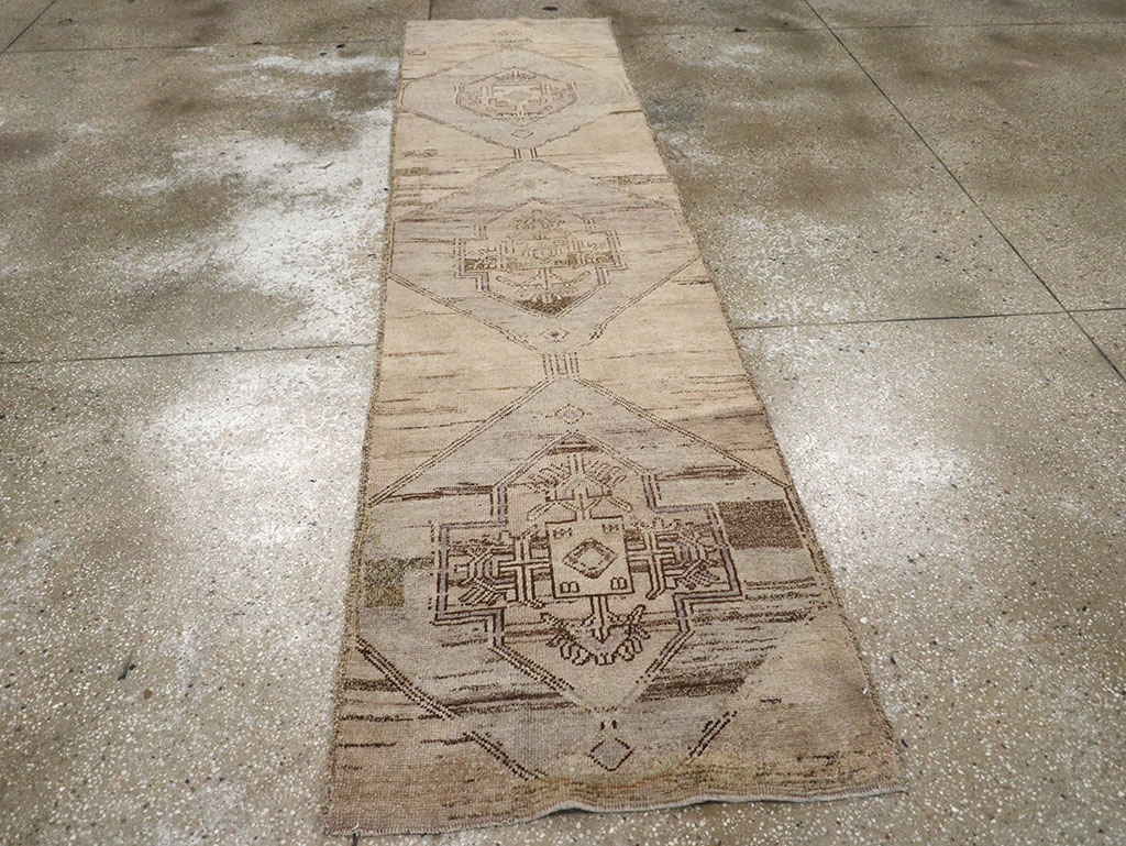 Vintage Turkish Anatolian Runner, No.32993 - Gss