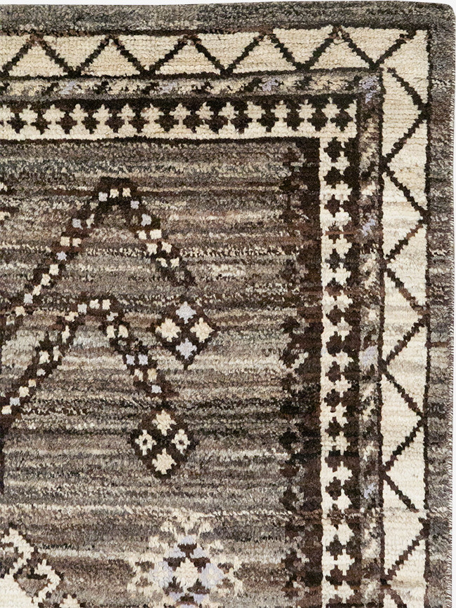 Modern Persian Gabbeh Accent Rug, No.32995 - Gss