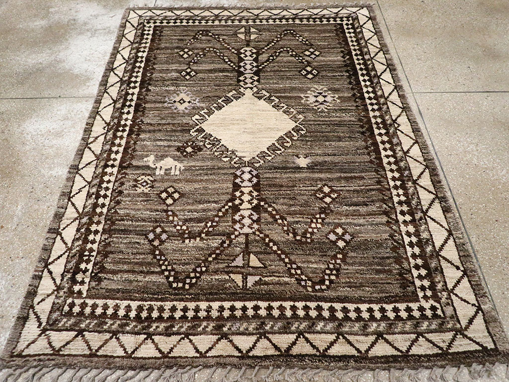 Modern Persian Gabbeh Accent Rug, No.32995 - Gss