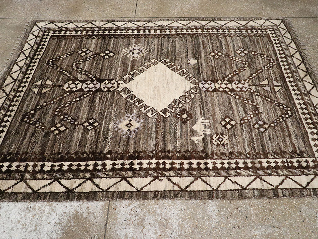 Modern Persian Gabbeh Accent Rug, No.32995 - Gss