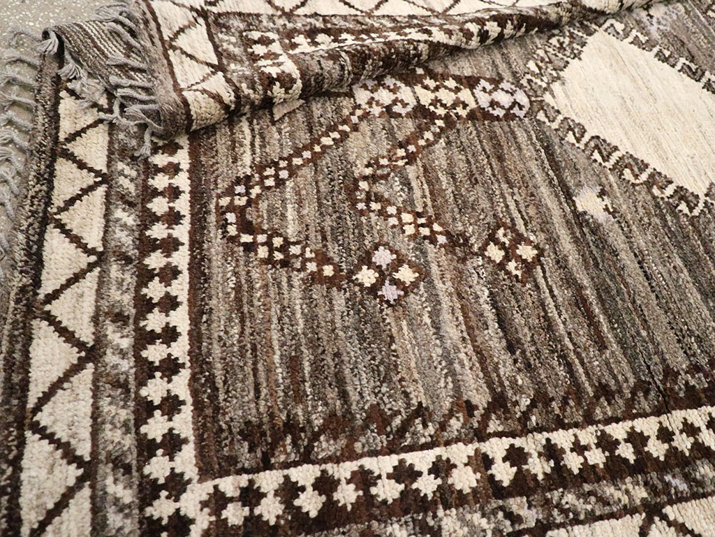 Modern Persian Gabbeh Accent Rug, No.32995 - Gss