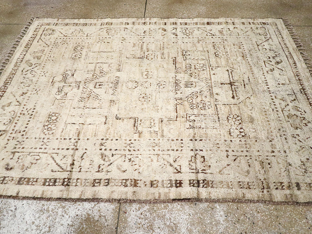 Modern Persian Gabbeh Accent Rug, No.32996 - Gss