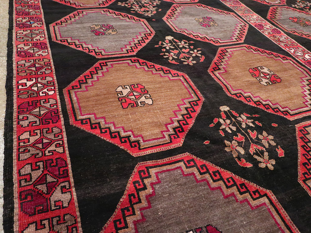 Vintage Turkish Anatolian Large Carpet, No.33004 - Gss