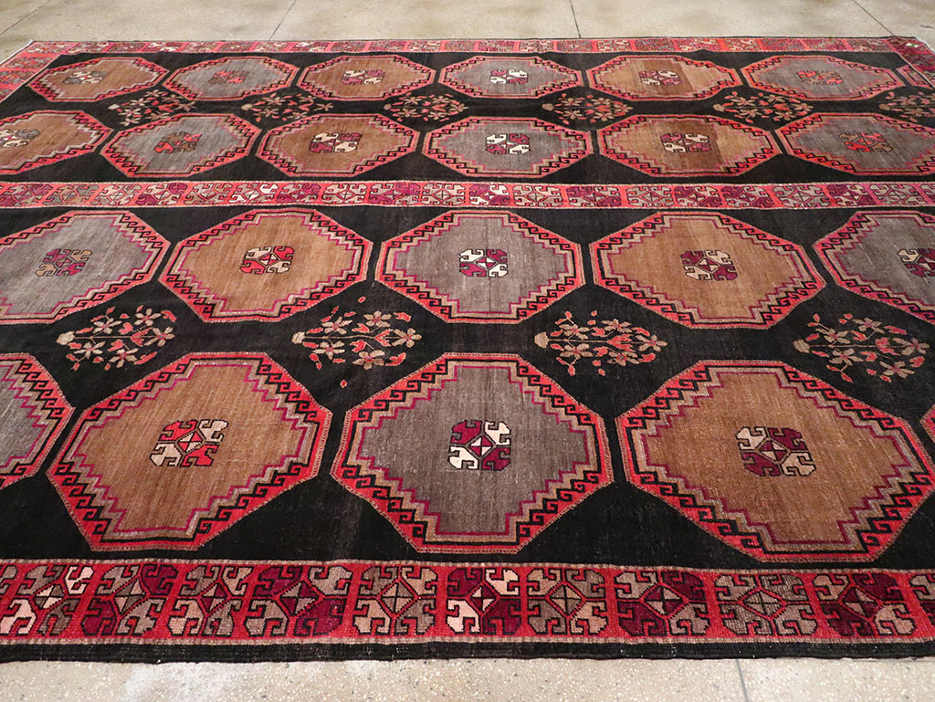 Vintage Turkish Anatolian Large Carpet, No.33004 - Gss