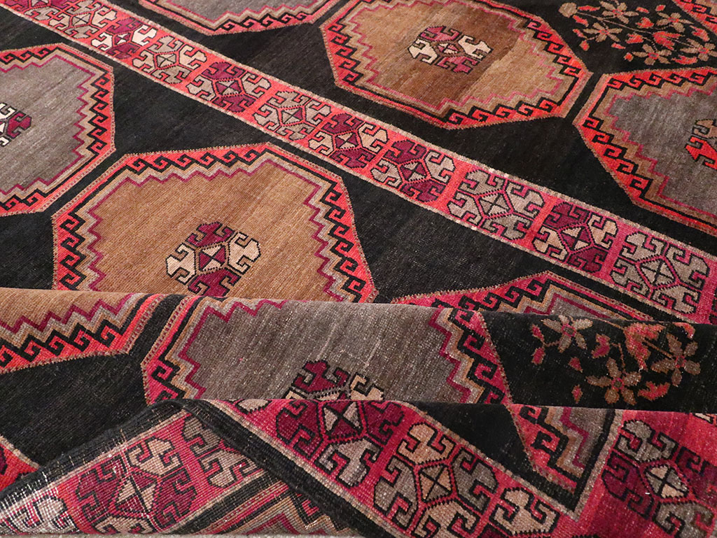 Vintage Turkish Anatolian Large Carpet, No.33004 - Gss