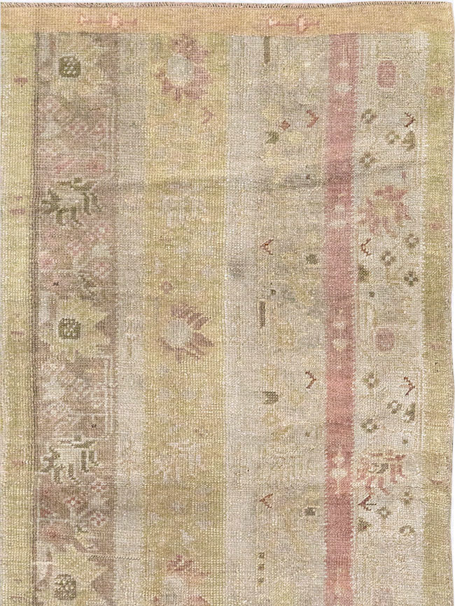 Antique Turkish Ghiordes Room Size Carpet, No.33020 - Gss