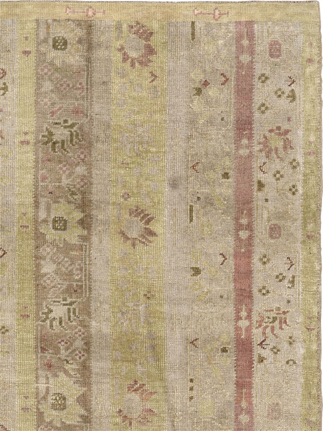 Antique Turkish Ghiordes Room Size Carpet, No.33020 - Gss