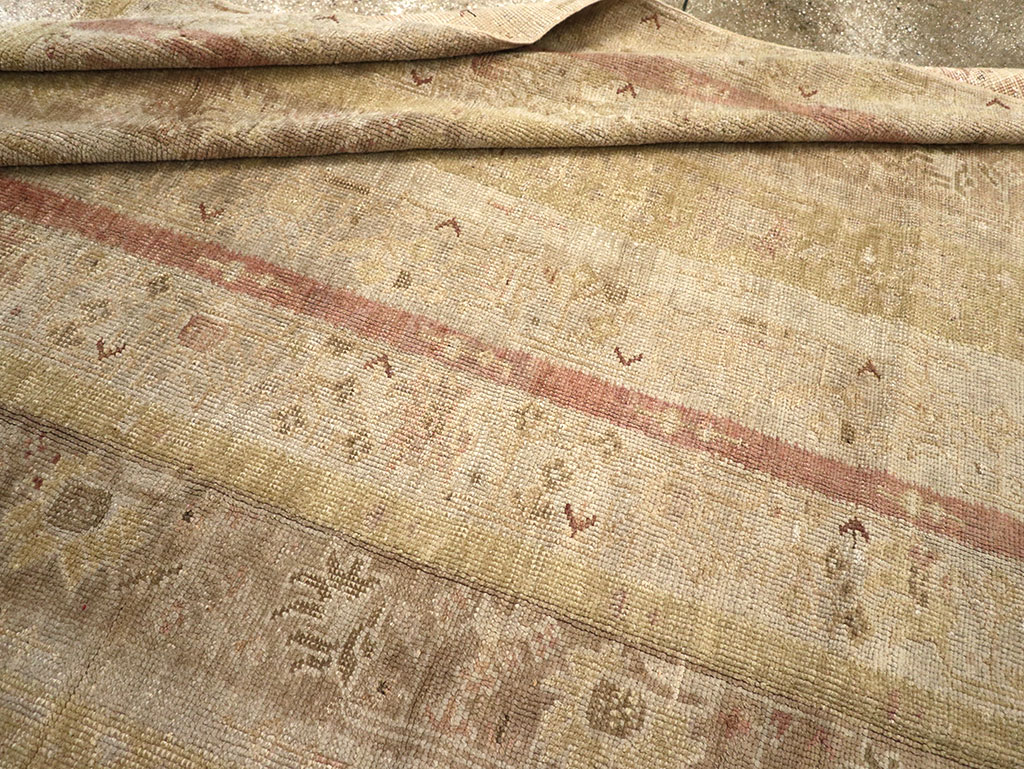 Antique Turkish Ghiordes Room Size Carpet, No.33020 - Gss
